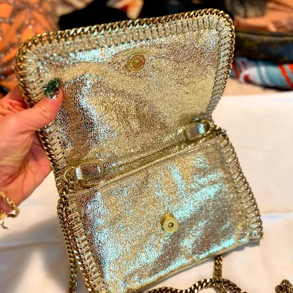 Gold crossbody bag - Picture 4 of 5